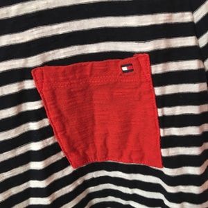 Tommy Hilfiger Tops - Tommy Hilfinger crop top Tommy Hilfiger Tops - Tommy Hilfinger crop top